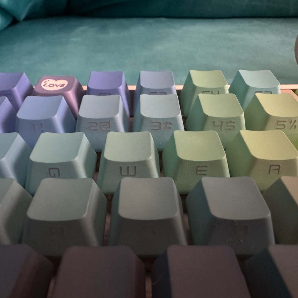 Cherry Custom Keyboard - Picture 5 of 7